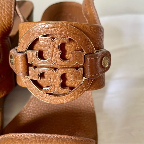 Tory Burch Amanda Wedge Sandal 8 - Picture 4 of 8